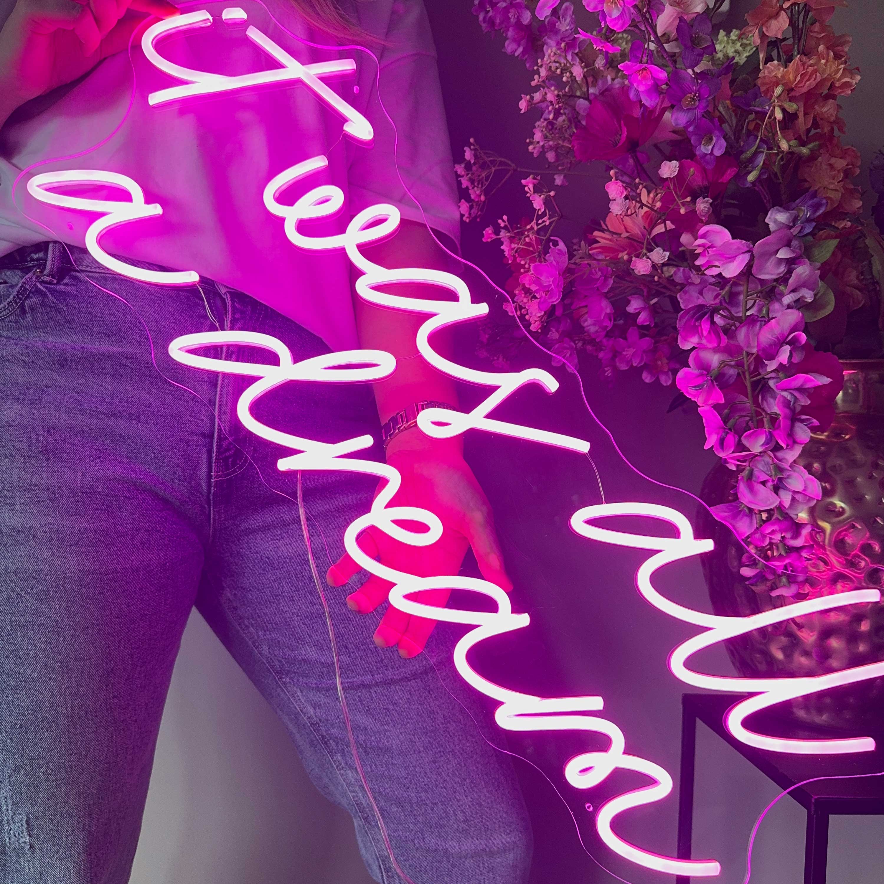 Insegna al neon It was all a dream (Copy)