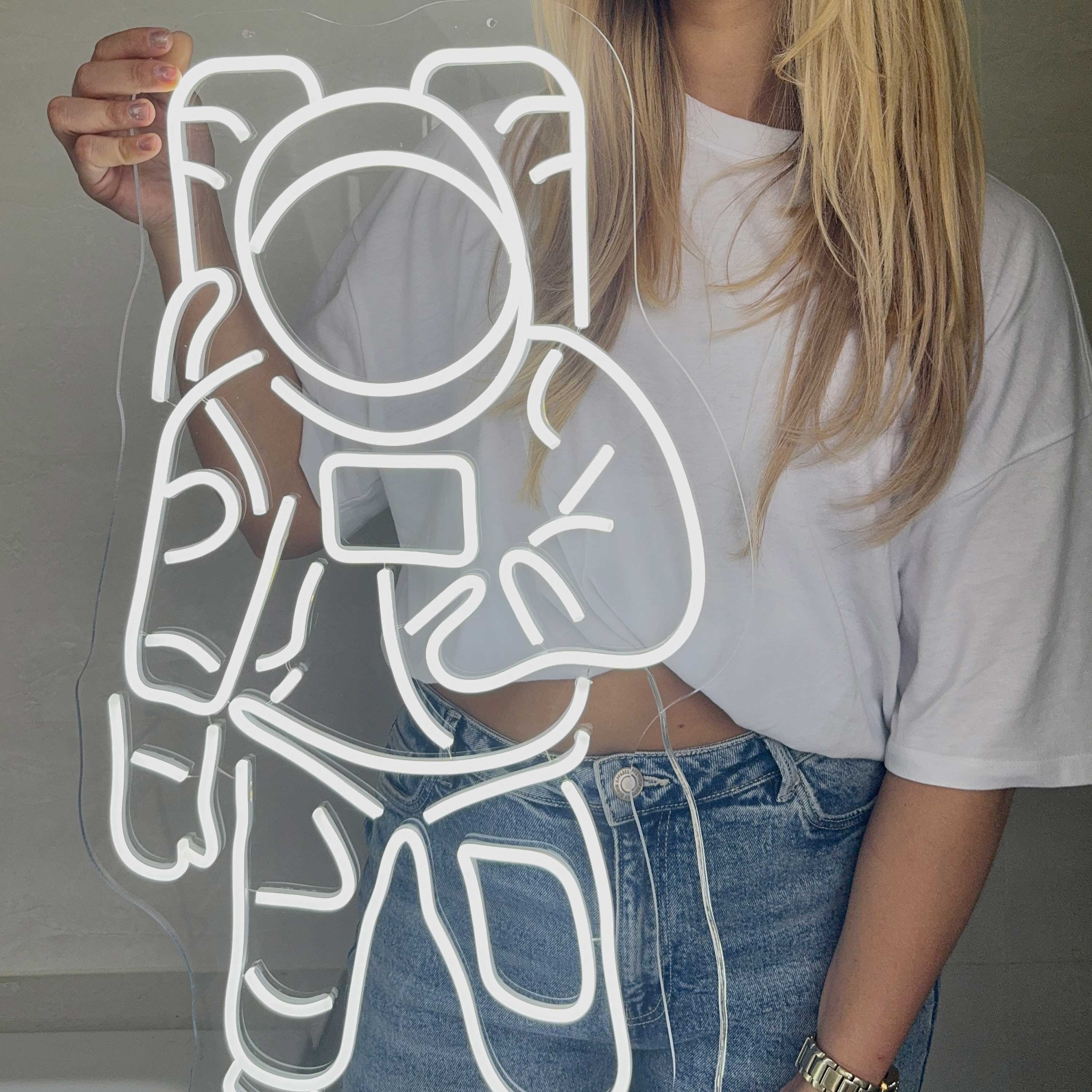 Insegna al neon Astronauta