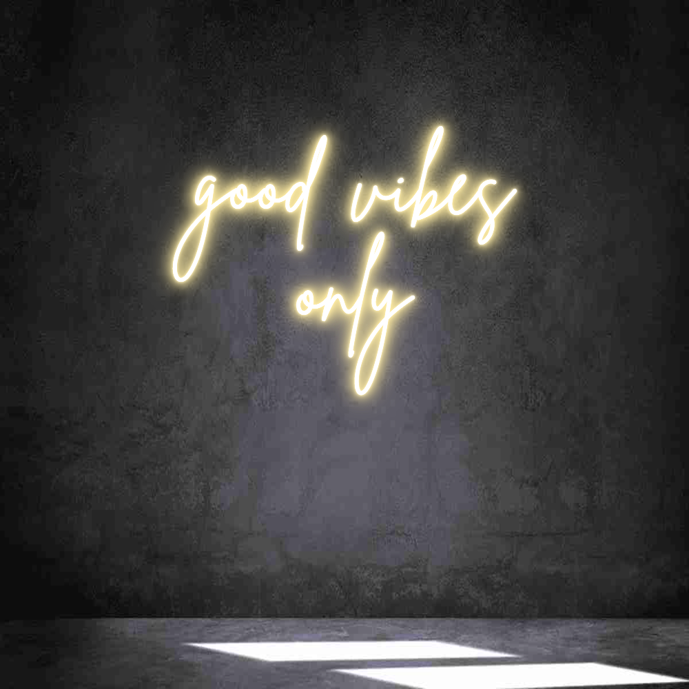 Neon personalizzato: good vibes
...