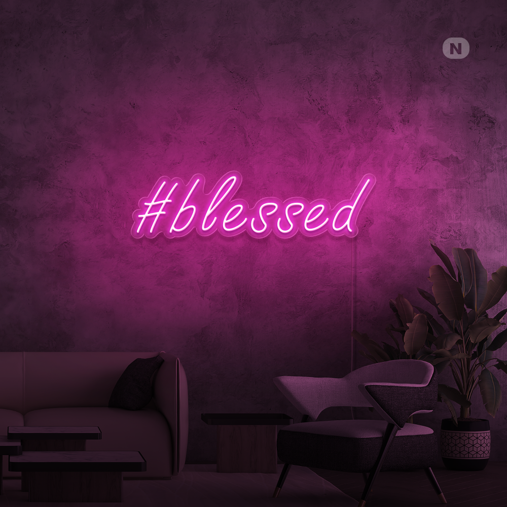 Insegna al neon #Blessed