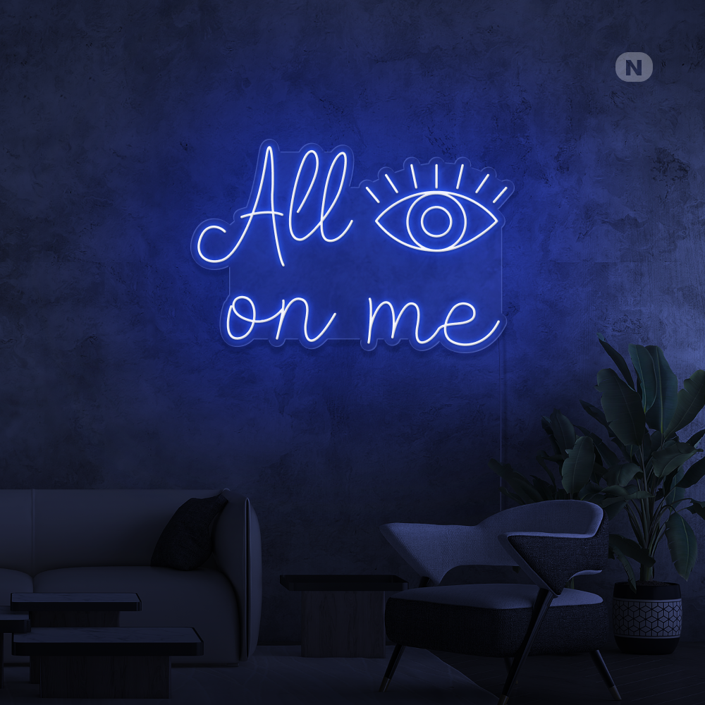 Insegna al neon All eyes on me