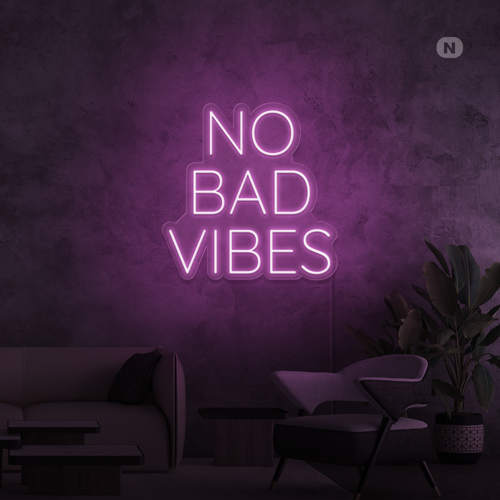 Insegna al neon No Bad Vibes