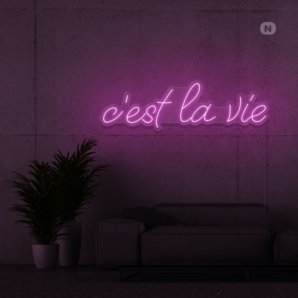 Insegna al neon c'est la vie