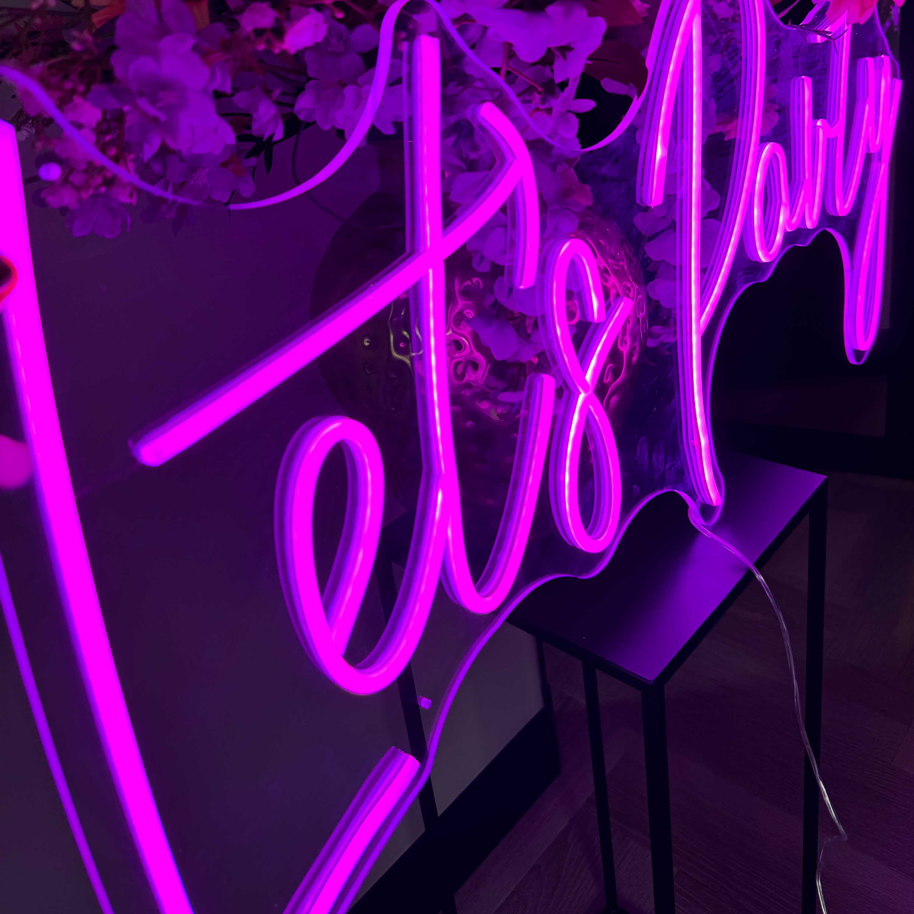 Insegna Al Neon Lets Party